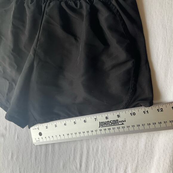 Danskin Women’s Casual Workout Shorts size S (4-6), Solid Black, with Liner - Picture 4 of 10